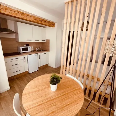 Joli Proche Des Remparts Appartement